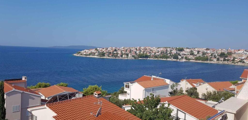 Summer Lounge Apartment Trogir Eksteriør billede