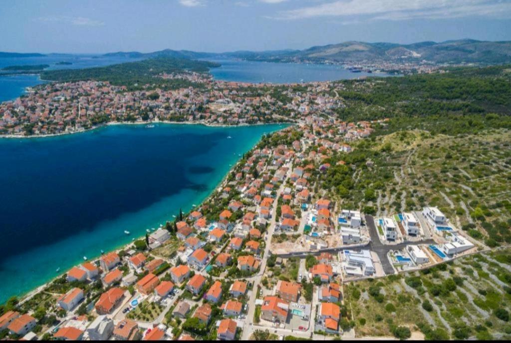 Summer Lounge Apartment Trogir Eksteriør billede