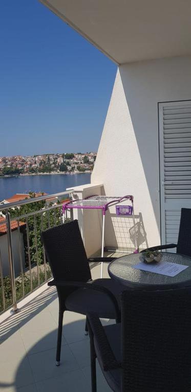 Summer Lounge Apartment Trogir Eksteriør billede